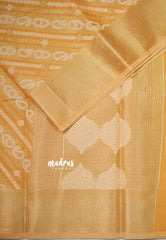 Pastel Yellowish Orange - Ramyam -  Soft Jute Banarasi Weaving with Grand Pallu and Blouse - Perfect for Reception Functions