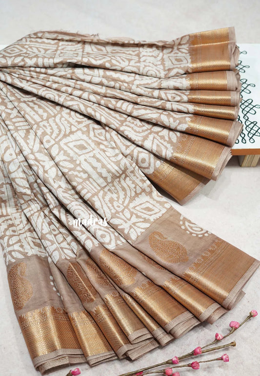 Brown Sand Haze- Rudra - Traditional Munga silk with checks weaving