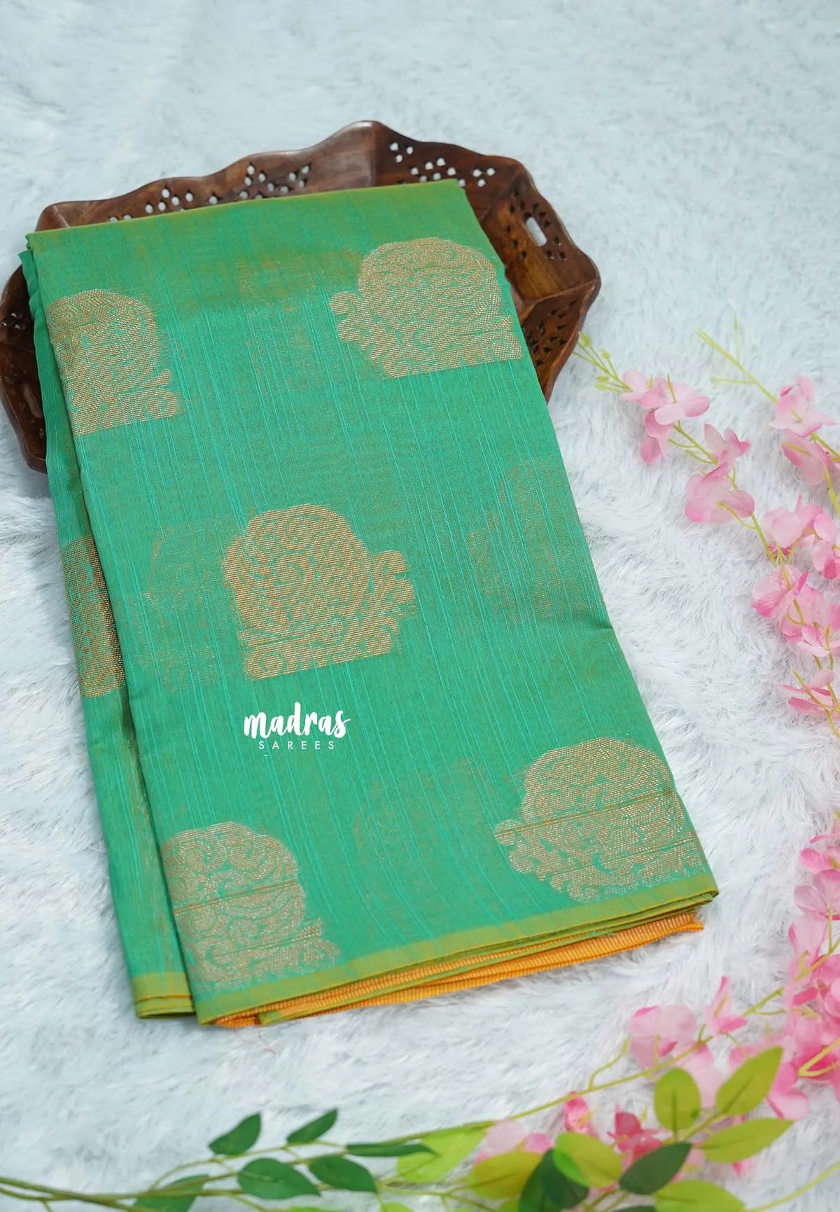 Dual Shade Emerald Mist - Soft jute banarasi with sculpture motives - Best for Wedding Functions