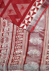 Dark Red - Soft linen cotton with triangle prints