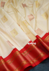 Creamy Beige - Sowbhagya Gift silk – Soft Silk Elegance Saree Getti Gadwal Border Weaving Buttas with Contrast Pallu and Blouse - Perfect for Festive Celebration