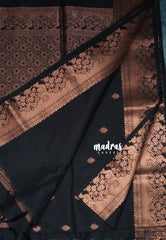 Jet Black - Sowbhagya Gift silk – Soft Silk Elegance Saree Copper Zari Kanjivaram Style Traditinal Border with Buttas and Rich Pallu - Perfect for Festive Celebration