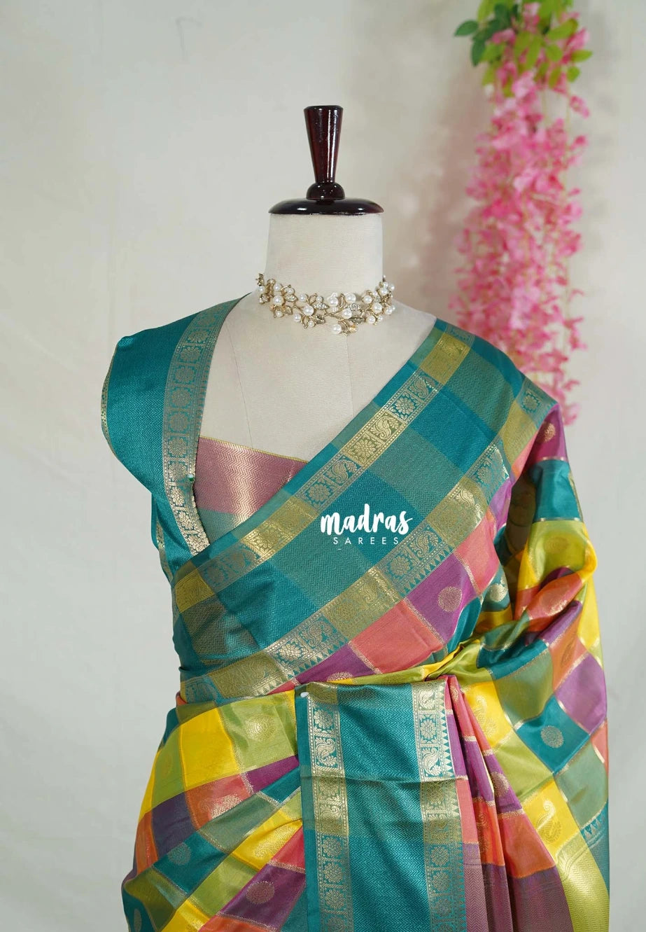 Peacock Heritage - Sowbhagya Gift silk – Soft Silk Elegance Saree Madras Checks with Buttas and Rettapet Border- Best for Diwali Festive | Temple Visit
