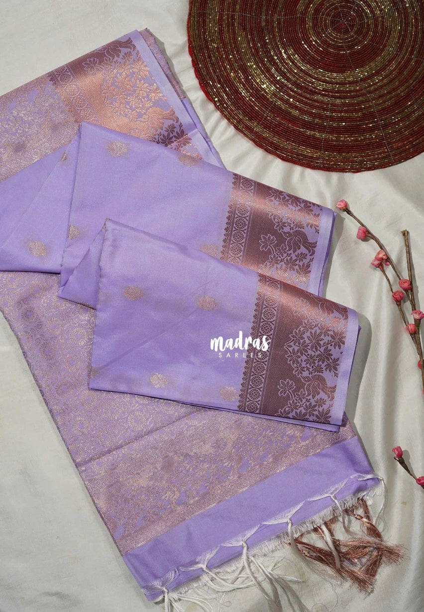 Creamy Lavender - Sowbhagya Gift silk – Soft Silk Elegance Saree Copper Zari Kanjivaram Style Traditinal Border with Buttas and Rich Pallu - Perfect for Festive Celebration