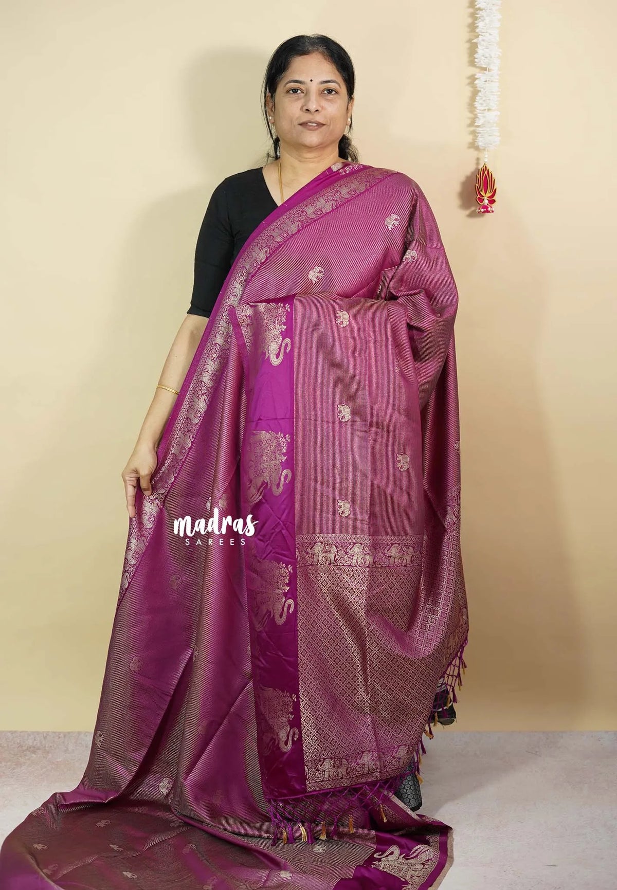 Magenta - Sri valli pure satin silk with vairaoosi full weaving and elephant border