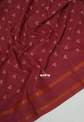 Majestic Maroon - Subbulakshmi - Sungudi 100 Count Saree with Rettapetta Rudraksham Border Ayutha ezhuthu Buttas with Blouse Combo - Best for Casual Wear | Summer Wear | School | College | Office wear