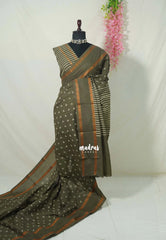 Dark Olive Green - Subbulakshmi - Sungudi 100 Count Saree with Rettapetta Rudraksham Border Ayutha ezhuthu Buttas with Blouse Combo - Best for Casual Wear | Summer Wear | School | College | Office wear