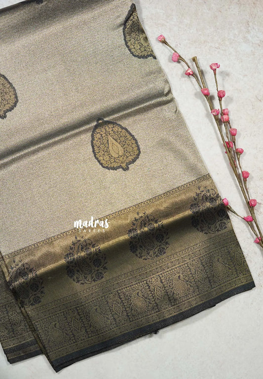 Antique Noir Gold - Thendral kanchi semi silk - twisted silver and gold weaving