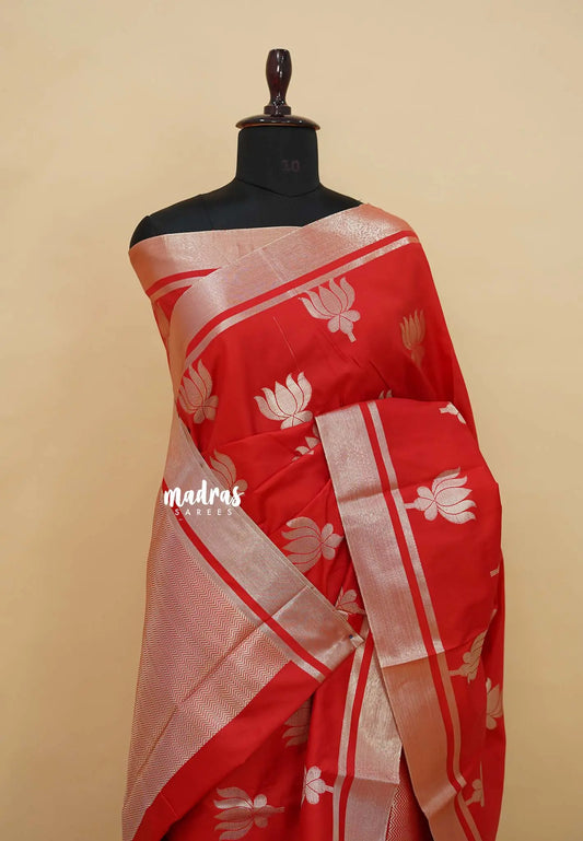 Chilli Red - Thendral - Kanchi semi silk Devine Lotus  weaving body with zari Border - Kajol inspired