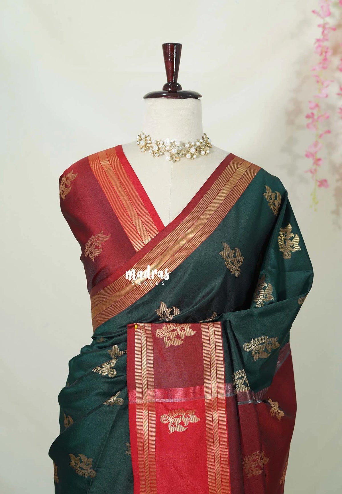 Midnight Green - Thendral - Kanchi Semi Silk Saree with Rettapet Border and Buttas - Perfect for Wedding Functions