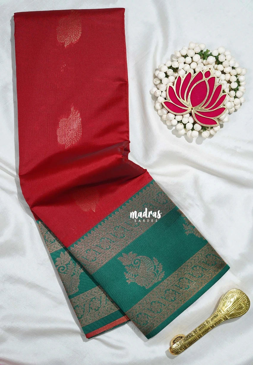 Chilli Red with Green - Thendral - Kanchi Semi Silk Flower Border with Contrast Pallu and Blouse - Best for Pooja Functions | Diwali Festive