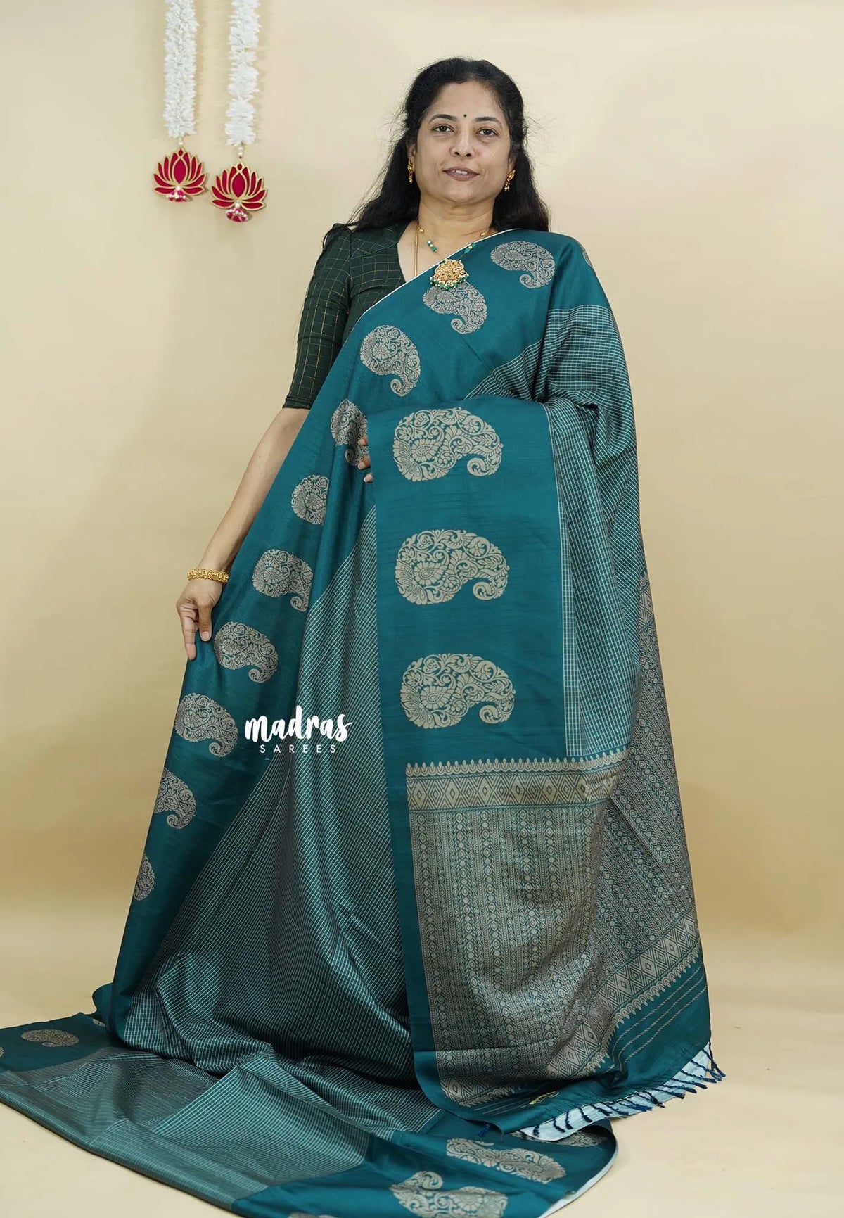 Teal Green- Yamini paper silk mango border and sirukattam body