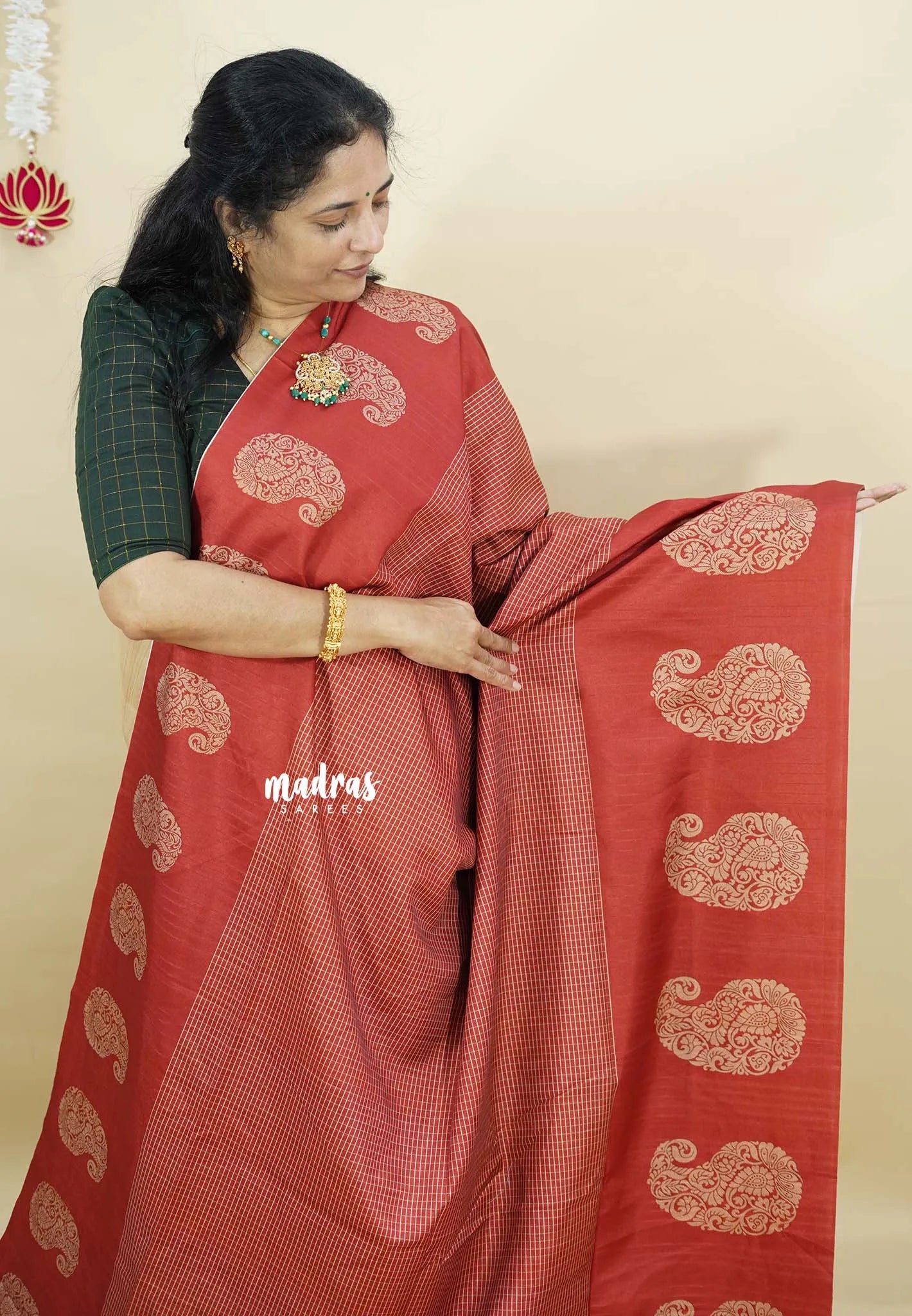 Brick Red - Yamini paper silk mango border and sirukattam body