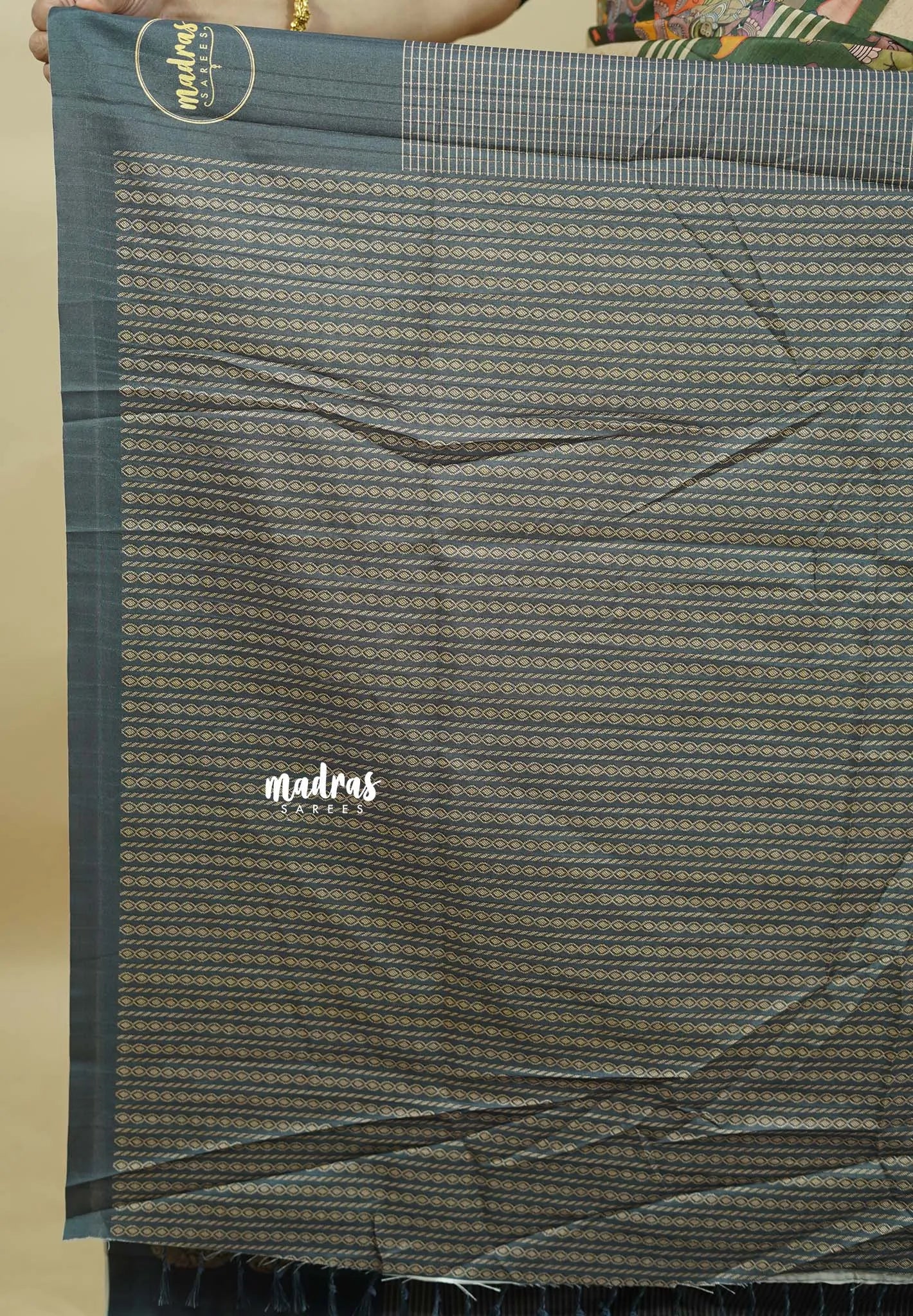 Grey - Yamini paper silk mango border and sirukattam body