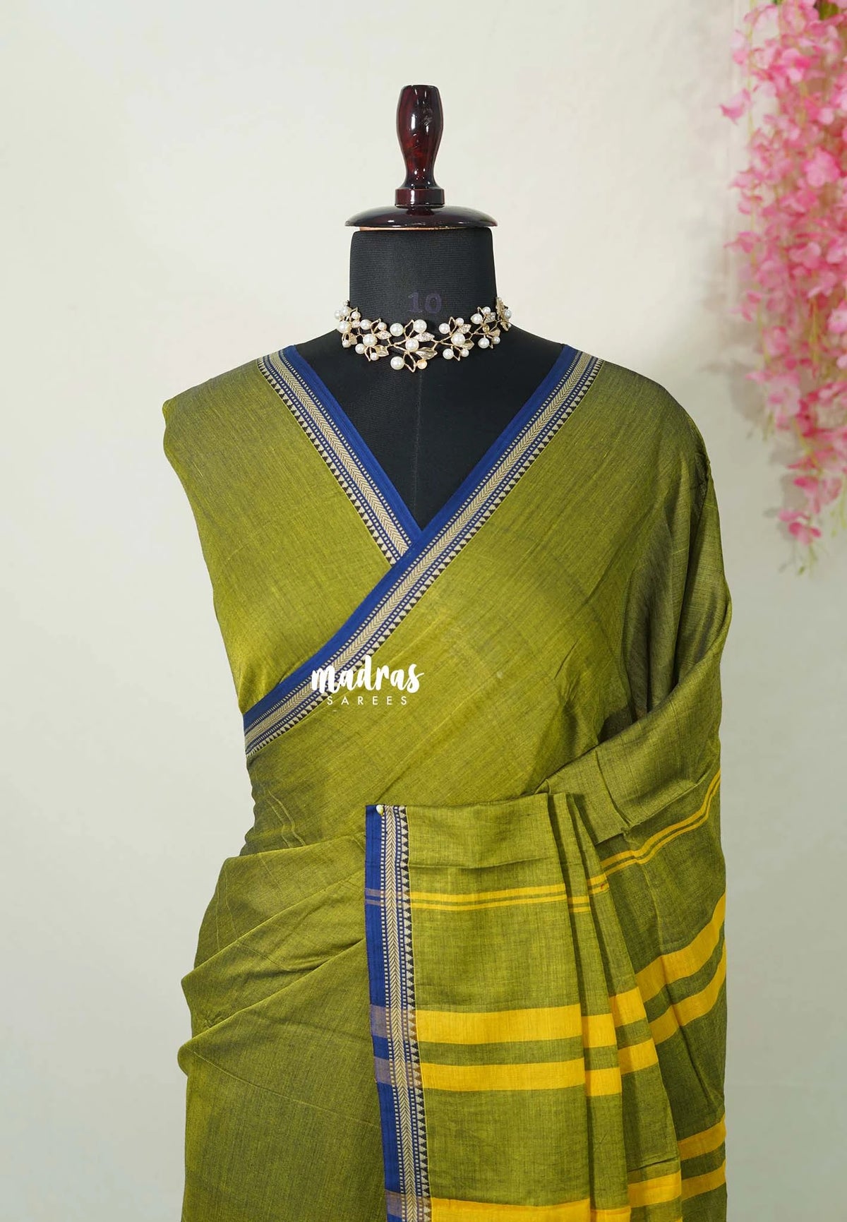 Mehndi Green - Andal – Narayanpet Silk Cotton with Thread Weaving Border - Perfect for Regular Wear | Casual Wear