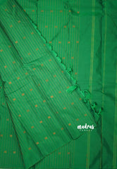 Arani semi soft silk saree Borderless Mettalic shades