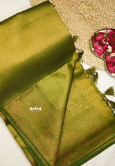 Bavanchi - Fusion of Banaras and Kanchi  Wavy body design with floral weaving border - Pasi Green