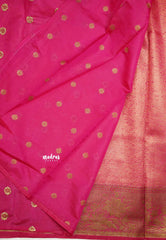 Bavanchi - Fusion of Banaras and Kanchi  Wavy body design with floral weaving border - Rani pink