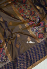Dual Shade Olive Grey - Chandrika - Ikkat Pochampally Soft Silk with Zari Weaving Buttas and Rich Pallu - Perfect for Diwali Festive | Celebrations