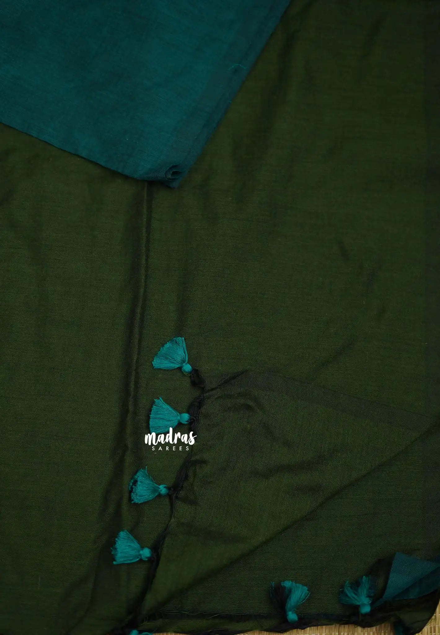 khadi contrast pallu Cyan Green with army green pallu - Shruti - Madras Sarees 