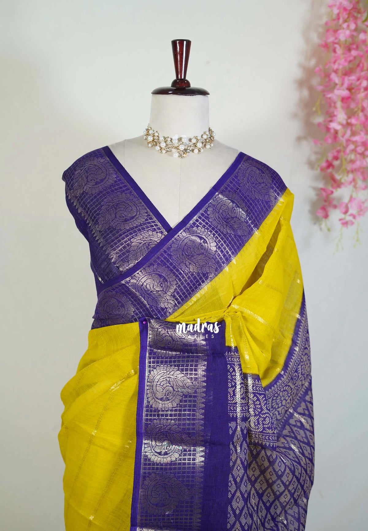 Greenish Yellow - Fancy cotton Saree with Sungudi Design with Peacock Border - Perfect for Office Wear | Summer Wear | Casual Wear