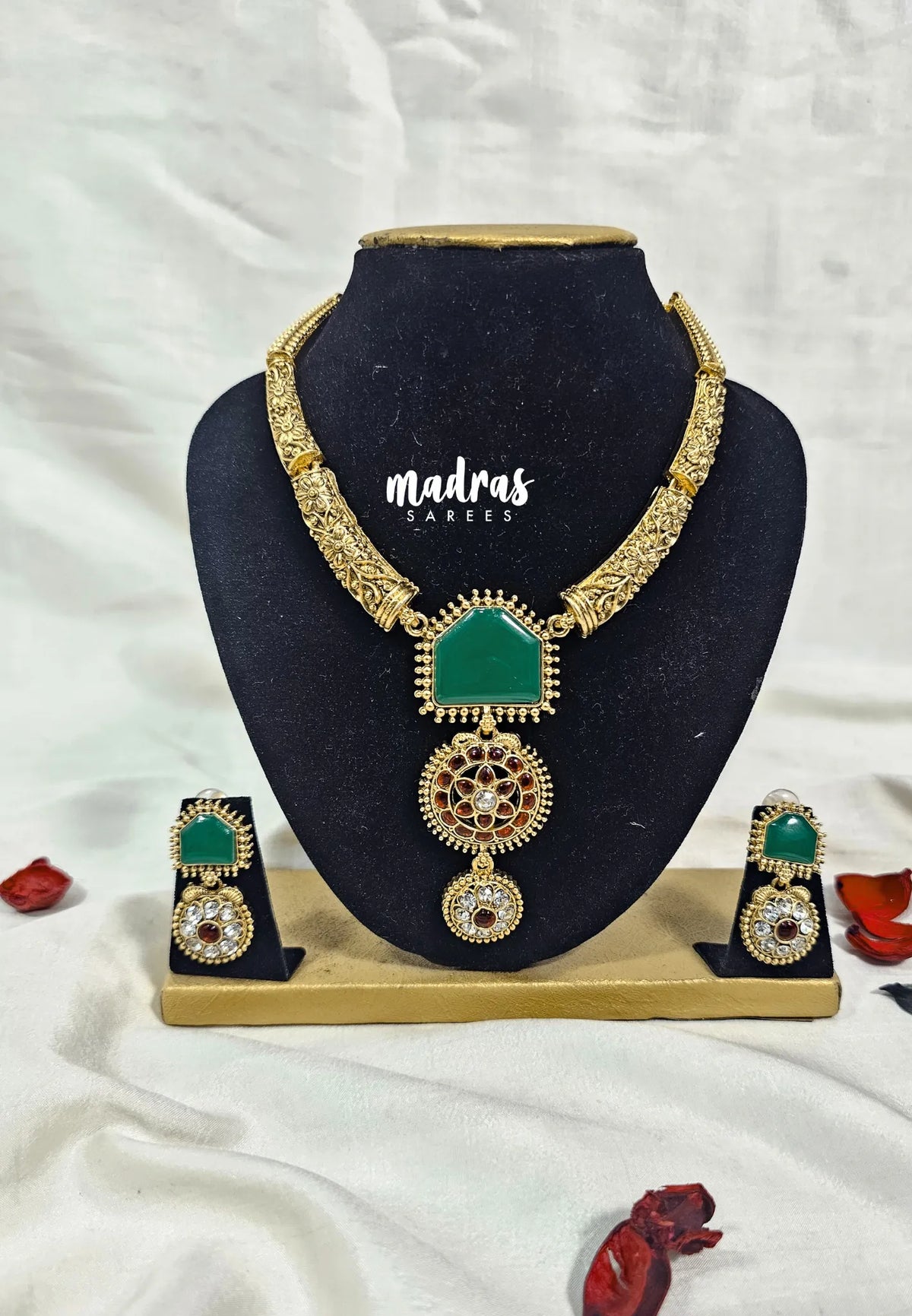 Aimpon - Hasli Kundan Kante Set with Earrings for Women and Girls