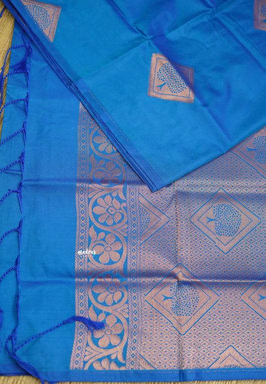 Premium Ananda blue Soft silk saree with diamond motif - Kanimozhi