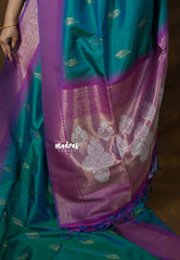 Dual Shade Peacock Green - Kanimozhi - Soft Silk Saree with Leaf Buttas - Perfect for Festive Wear