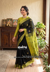 kannamma Handwoven Ballbutta linen Black with yellow pallu - singer chitra saree