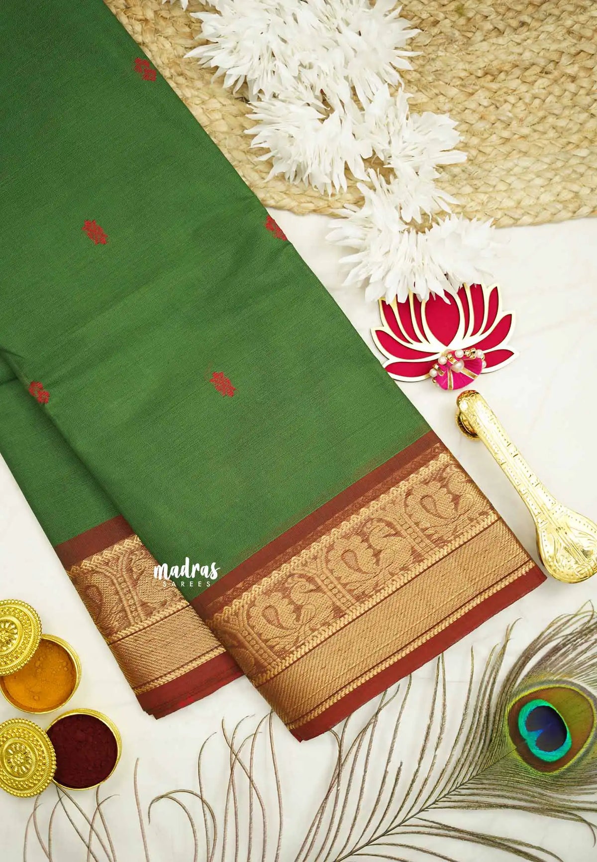 Karthigai silk cotton mayil border - Green