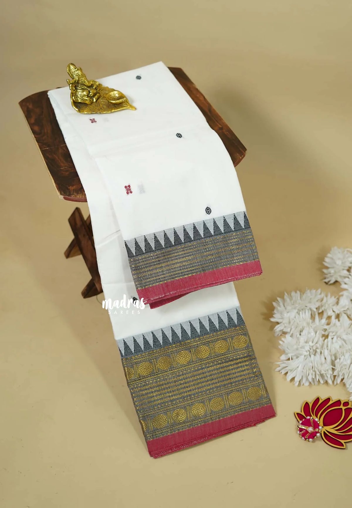 White - Karthigai silk cotton multi rudraksham border with buttas