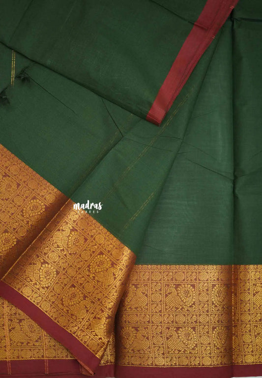 Karthigai silk cotton plain body big mayil border - Green