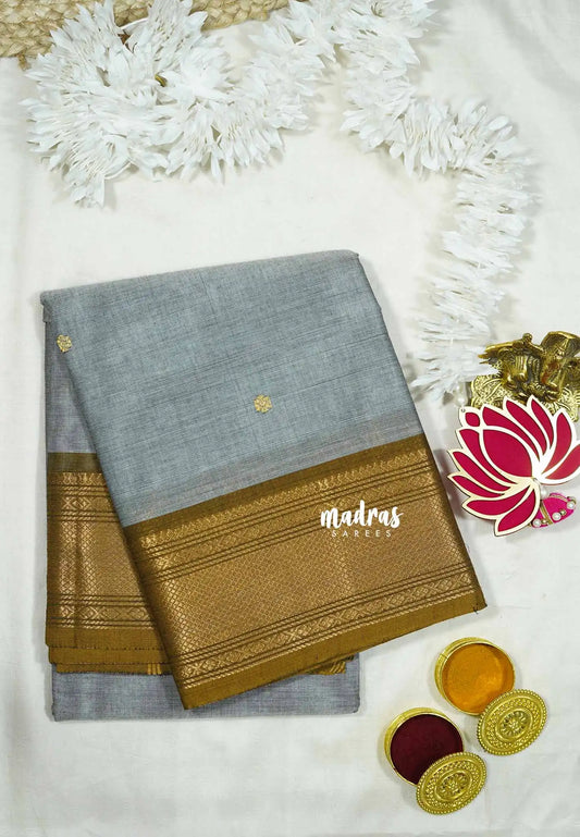 Mild Grey - Karthigai silk cotton small Bavanji border with buttas