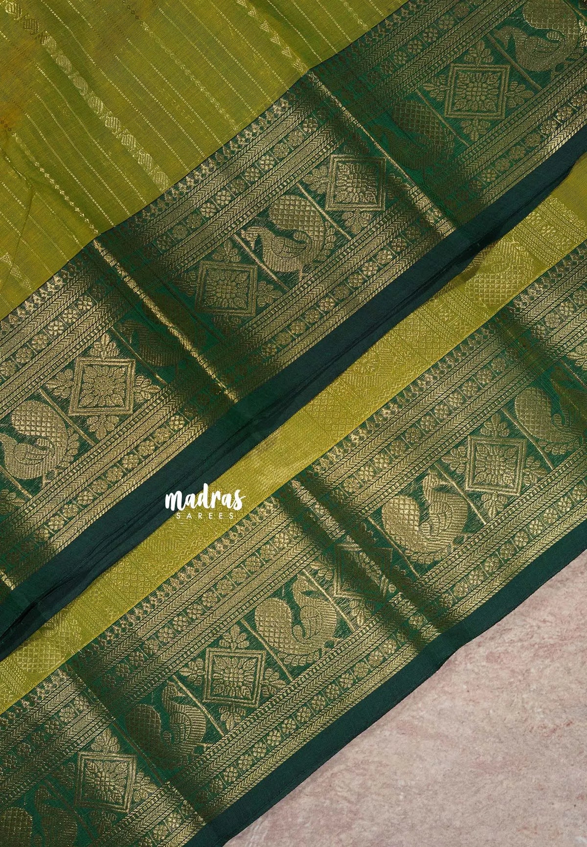 Mehndi Green - Korvai silk cotton rich pallu With vaira oosi body