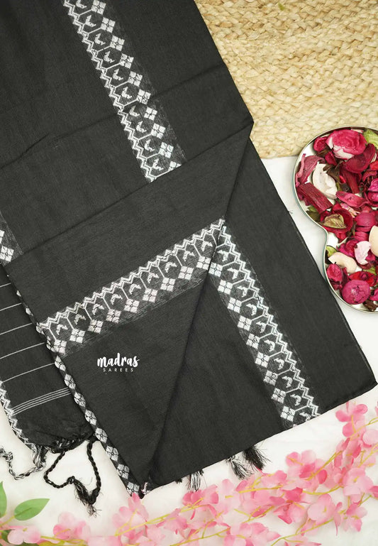 Leela -  Soft khadi saree with horizontal thread weaving - Black