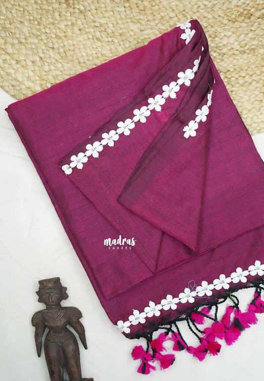 Leela -  Plain khadi with floral lace border - Magenta