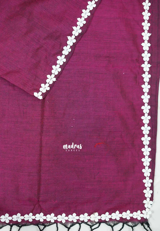 Leela -  Plain khadi with floral lace border - Magenta