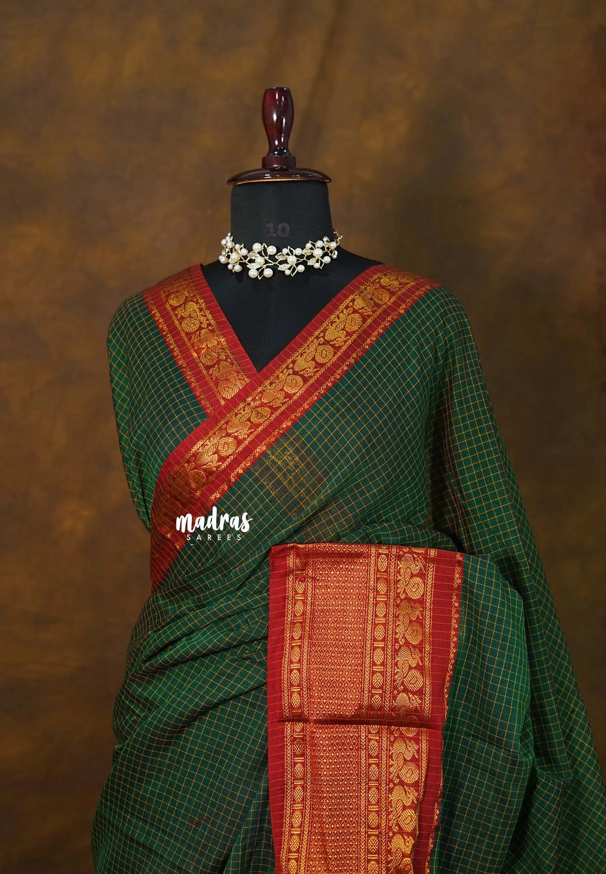 Deep green - Andal – Madras Margazhi Special - Narayanpet Silk Cotton with muthukattam and mayil border