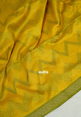 Greenish Yellow - Manjari - Raw Silk Saree Zigzag Weaving Body with Weaving Pallu and Blouse - Best for Small Functions