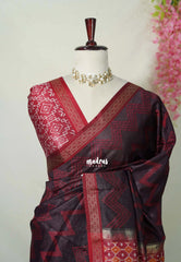Wine Brown - Manjari - Raw Silk Saree Zigzag Weaving Body with Weaving Pallu and Blouse - Best for Small Functions
