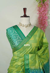 Fresh Green - Manjari - Raw Silk Saree Zigzag Weaving Body with Weaving Pallu and Blouse - Best for Small Functions
