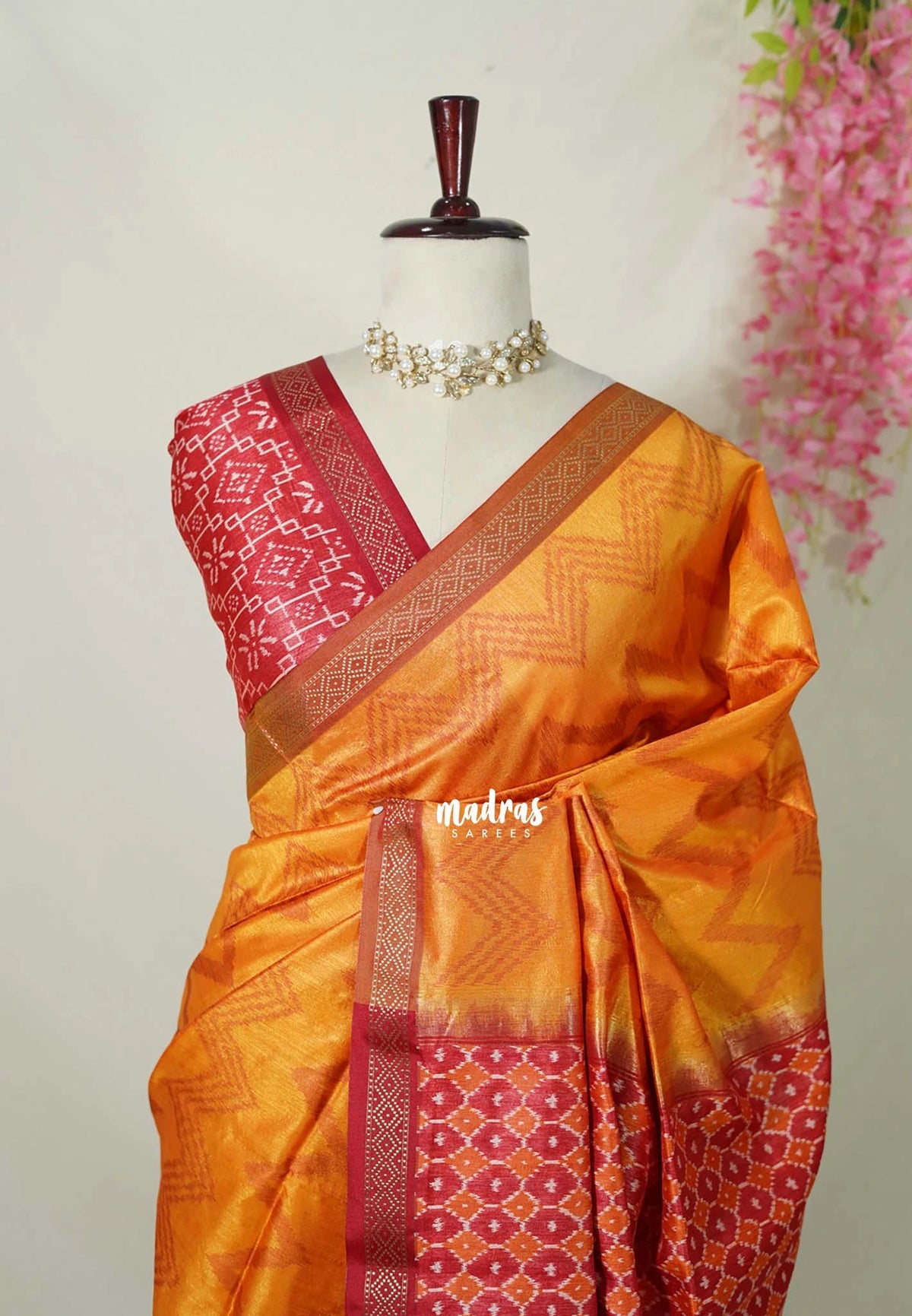 Saffron Orange - Manjari - Raw Silk Saree Zigzag Weaving Body with Weaving Pallu and Blouse - Best for Small Functions