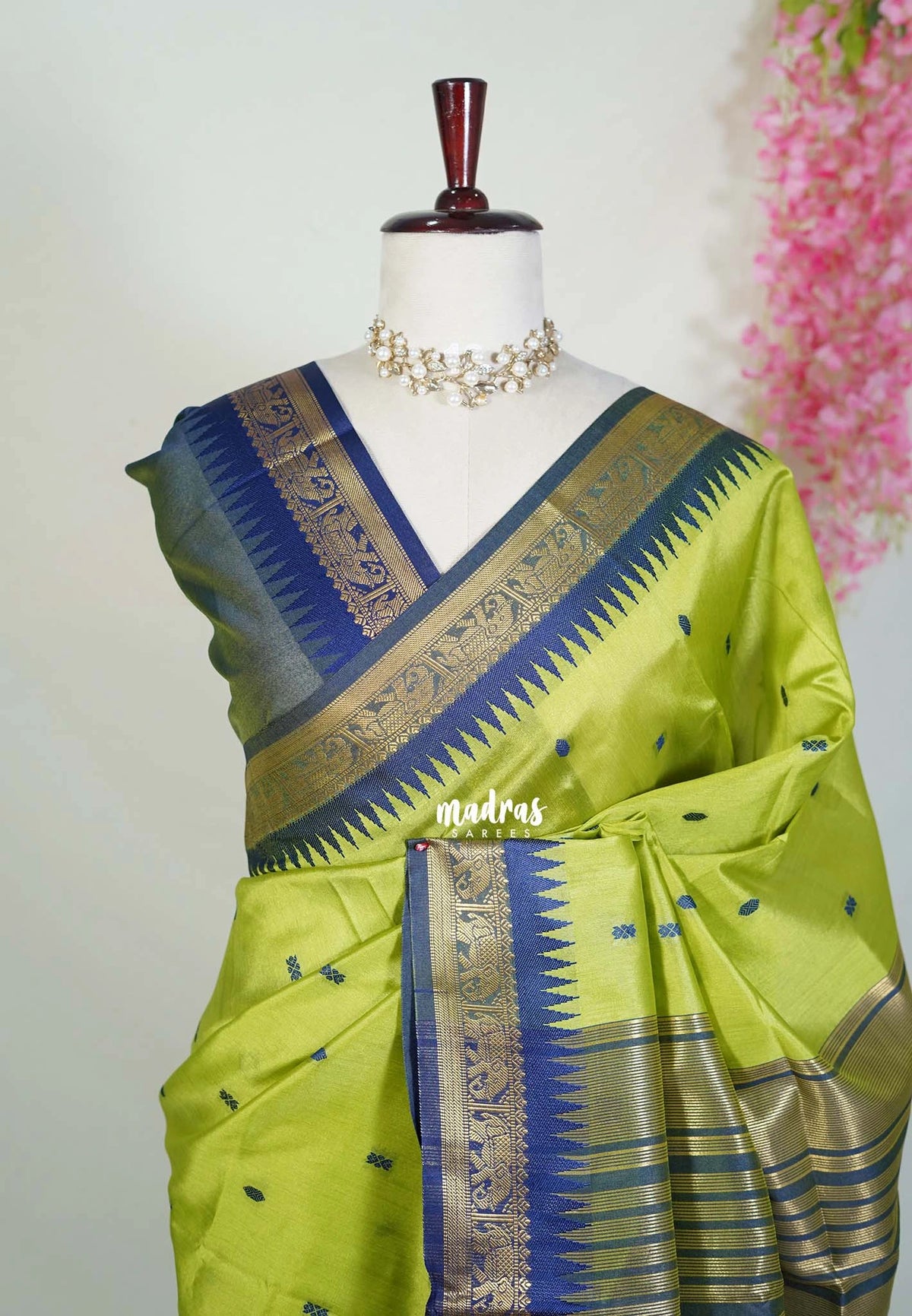 Pretty Parrot Green - Manjari - Raw Silk Saree with Yannai Border and Buttas - Best for Small Functions