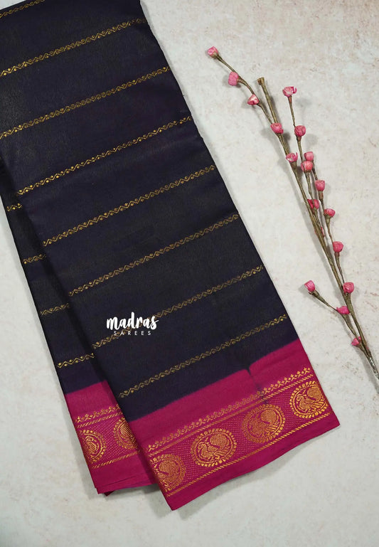 Dark Jamun with pink - Margazhi - Madurai Sungudi velthari pattern round peacock border