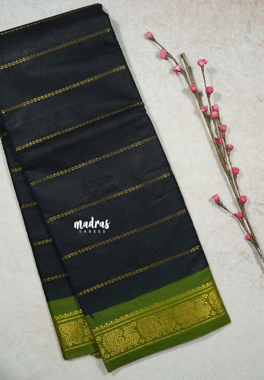 Black with green - Margazhi - Madurai Sungudi velthari pattern peacock 1 border