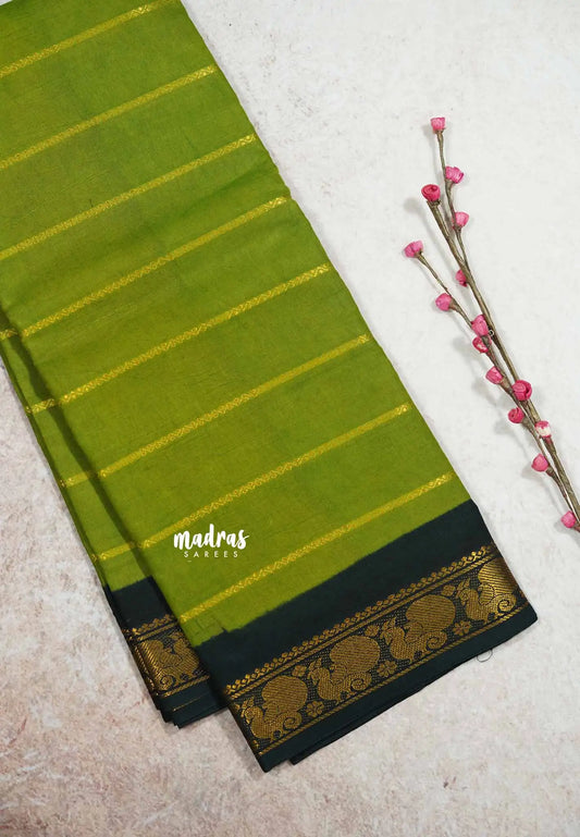 Green with black - Margazhi - Madurai Sungudi velthari pattern mayil border