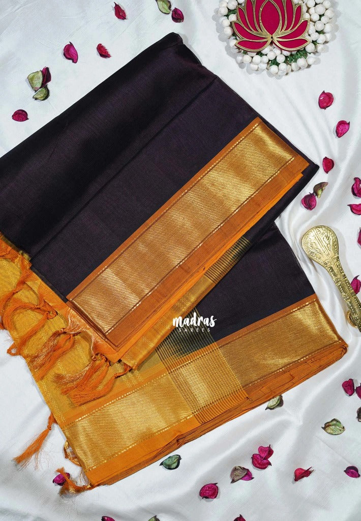 Dark Chocolate Brown - Meenakshi - Light Weight Pure Silk Cotton Saree Plain with Getti Border Contrast Pallu and Blouse - Perfect for Wedding Functions