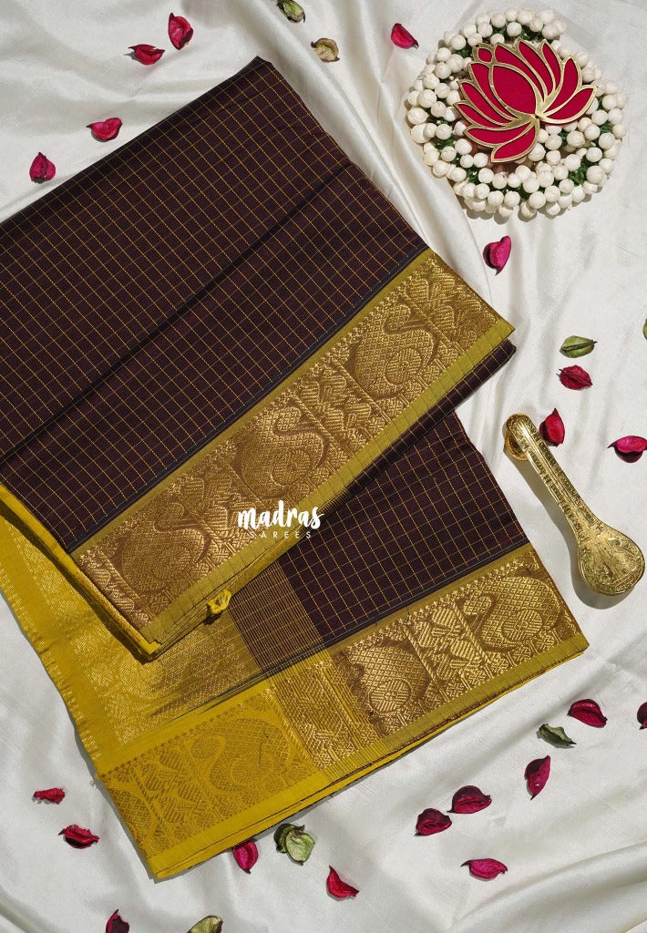 Coffee Podi Brown - Mookuthi Amman Silk Cotton Muthu Kattam with Mango Border Contrast Pallu and Blouse - Perfect for Wedding Functions