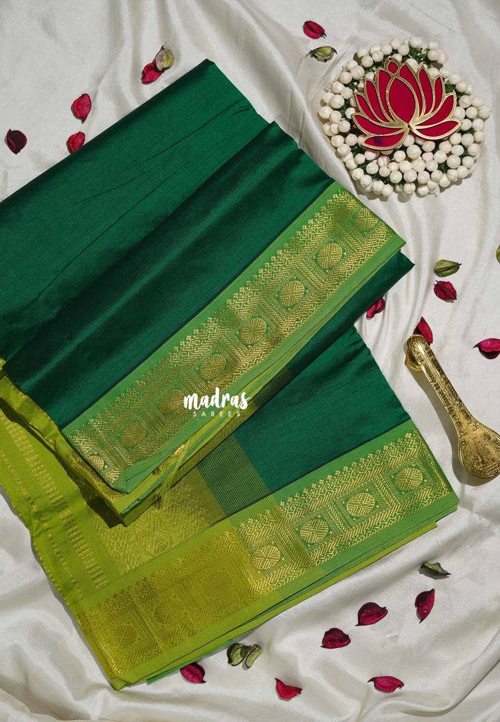 Emerald Green - Mookuthi Amman Plain Silk Cotton with Rudraksham Border Contrast Pallu and Blouse - Perfect for Wedding Functions