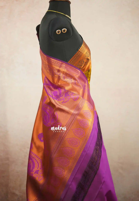 Muhurtham kanchivaram wedding Bridal silk saree - Mango Mehendi green black border